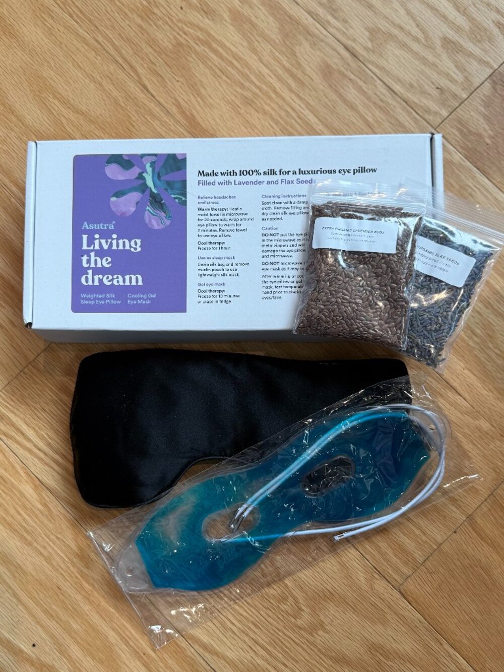 ASUTRA "LIVING THE DREAM" WEIGHTED SILK EYE PILLOW WITH COOLING GEL MASK